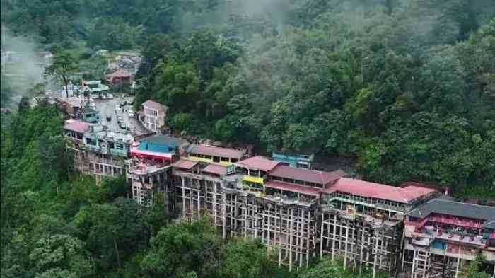 Melepas Penat di Puncak Penatapan Berastagi