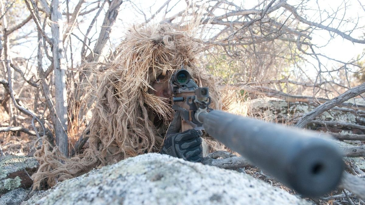 Aksi Sniper Senapan Angin Berburu Hama Tikus Penyebab Gagal Panen