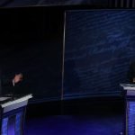 Raut Muka Trump Dengar Kamala Harris Beberkan 'Warisan Buruknya'