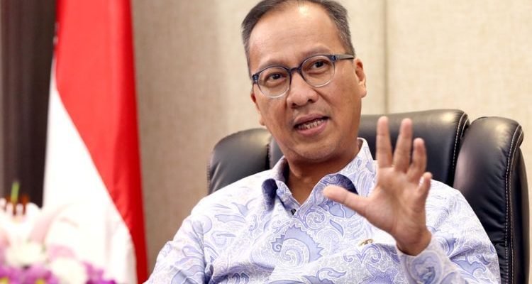 Barang Impor Pengaruhi Tren