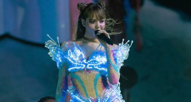 Lisa BLACKPINK